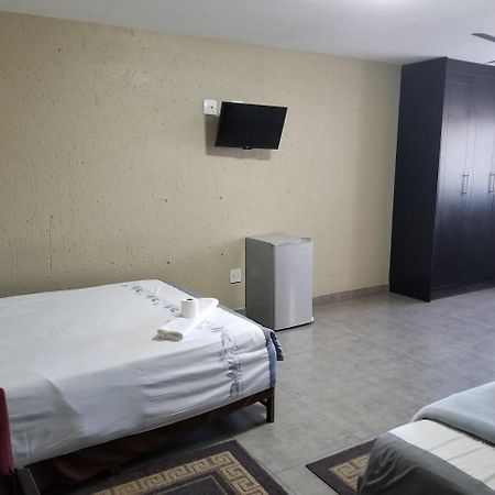 Chisam Guest Lodge Pty Ltd Γιοχάνεσμπουργκ Εξωτερικό φωτογραφία